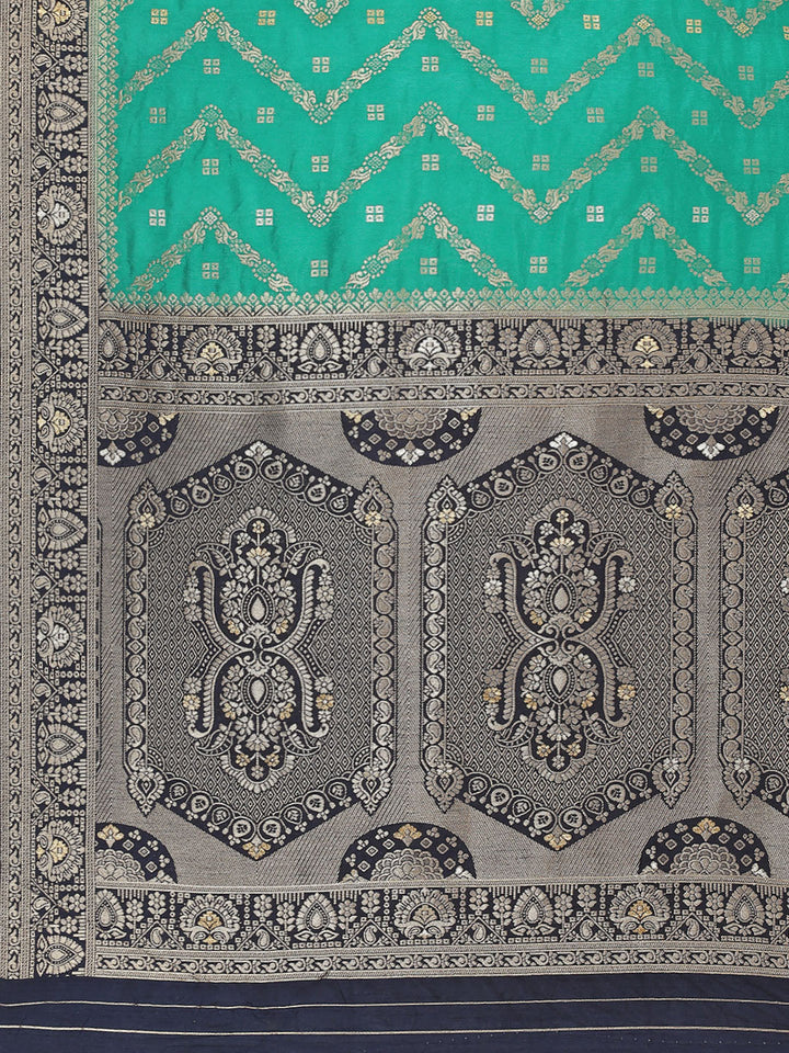 Zari Border Woven Handloom Saree