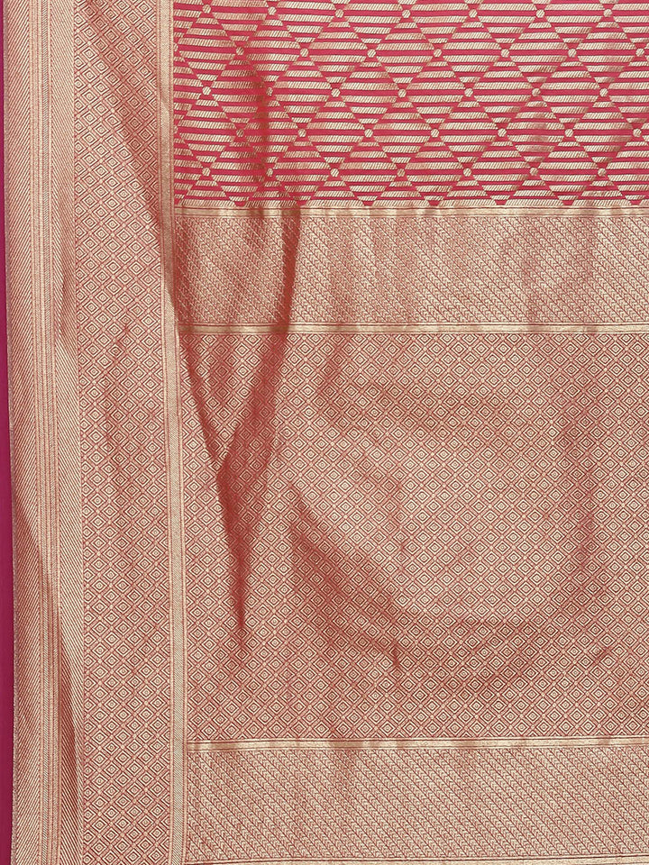 Zari Jaal Banarasi Woven Saree