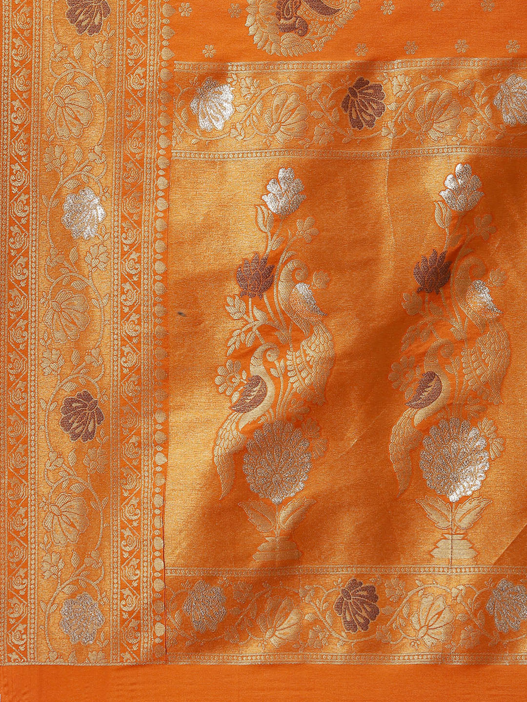 Zari Booti Handloom Woven Saree
