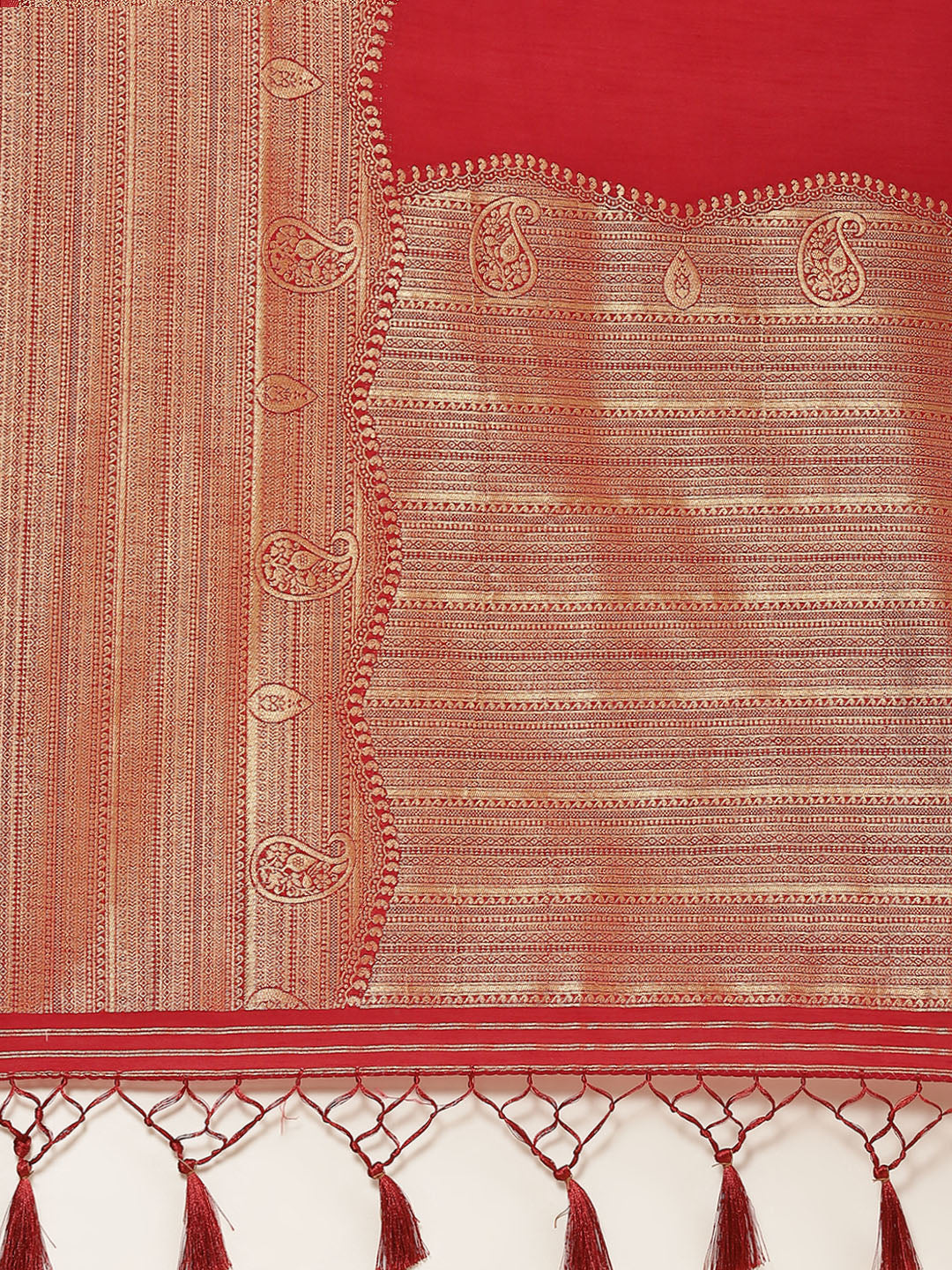 Art Handloom Saree with Zari Border