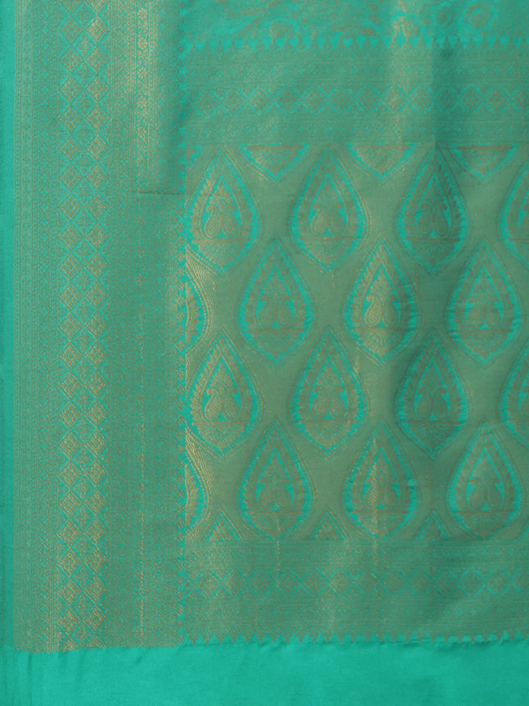 Zari Jaal Handloom Woven Saree