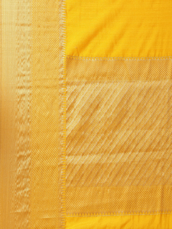 Plain Zari Border Art Handloom Woven Saree