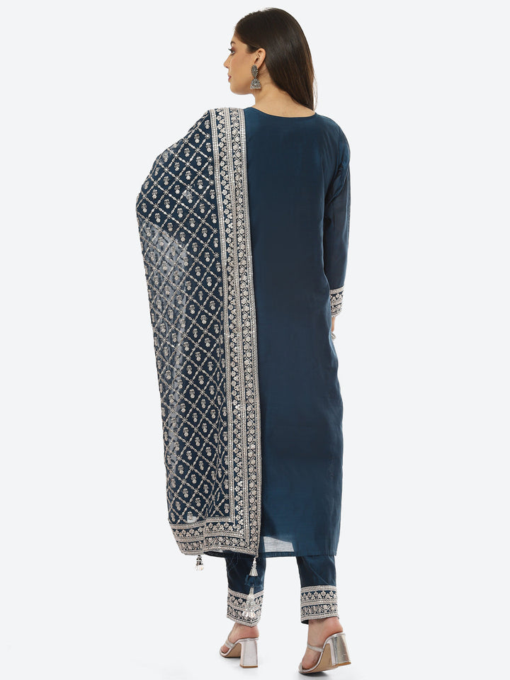 Resham Neck Ghera Chanderi kurta With Pant &amp; Dupatta