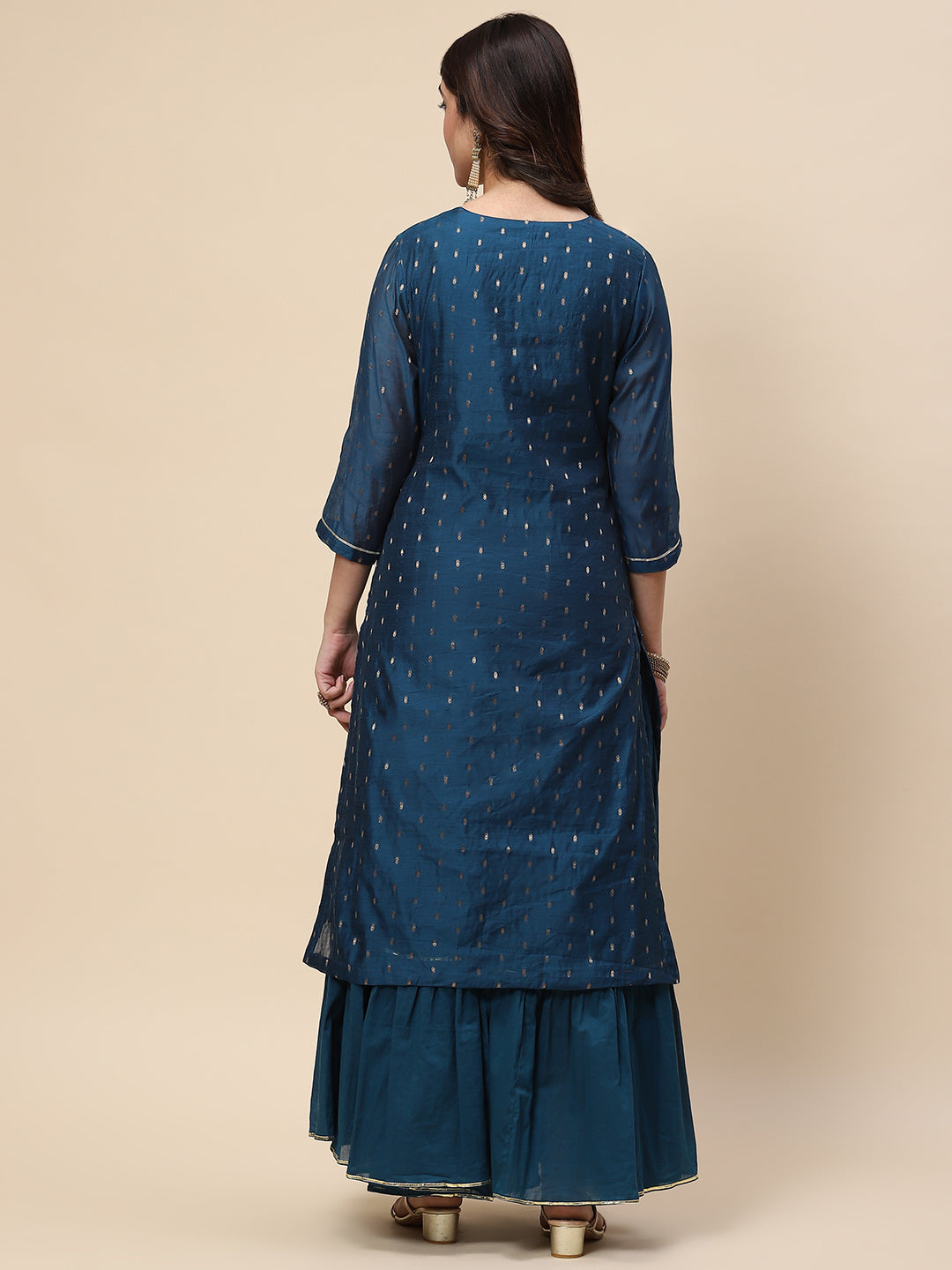 Neck Embroidered Woven Chanderi Kurta With Skirt