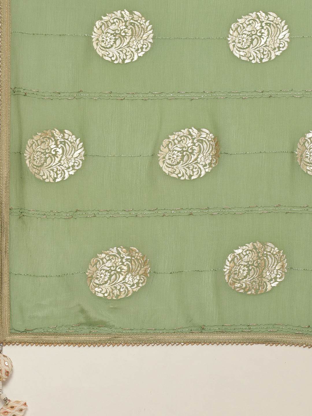 Zari Booti Crepe Plain Saree