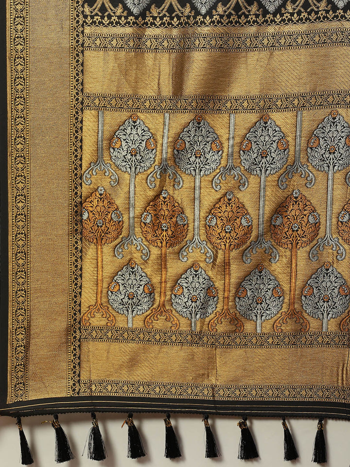 Zari Jaal Banarasi Woven Saree