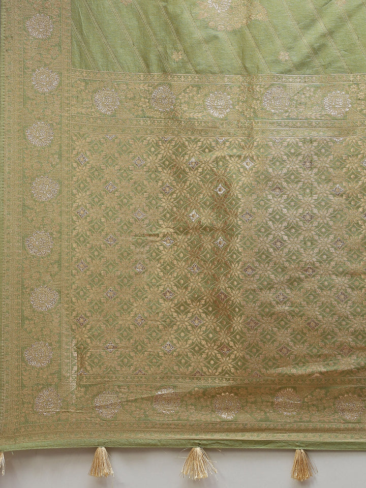 Zari Jaal Handloom Woven Saree