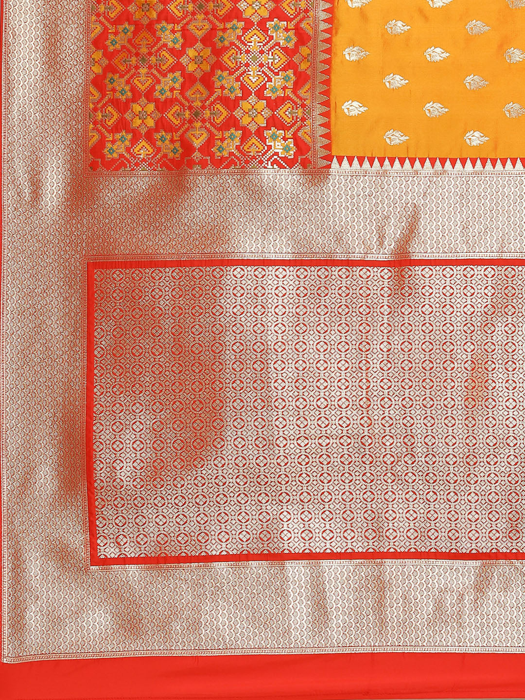 Zari Booti Woven Art Silk Banarsi Saree