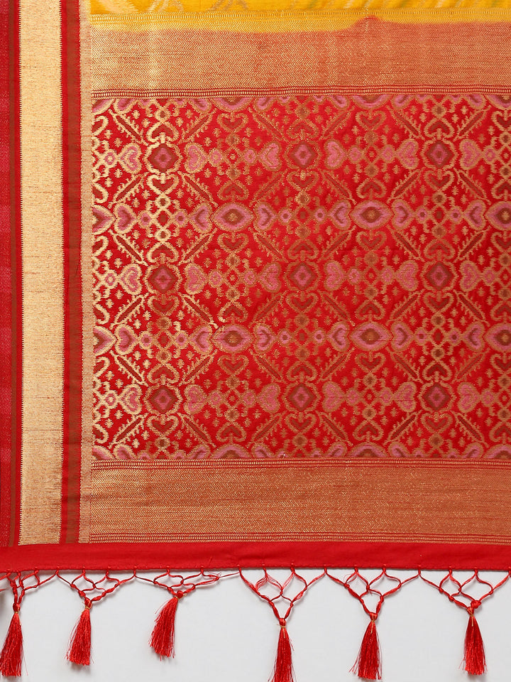 Zari Jaal Handloom Woven Saree
