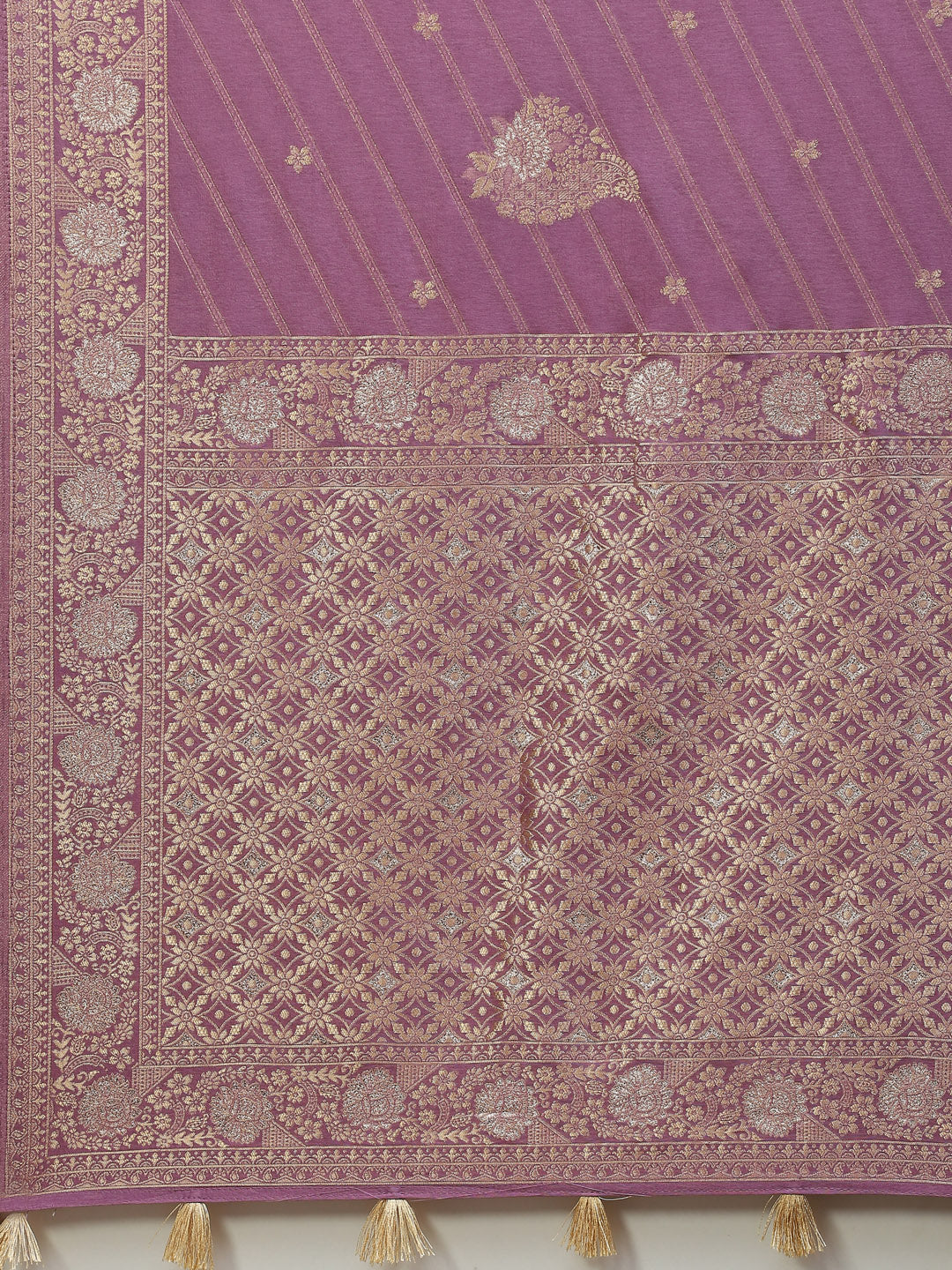 Zari Jaal Handloom Woven Saree