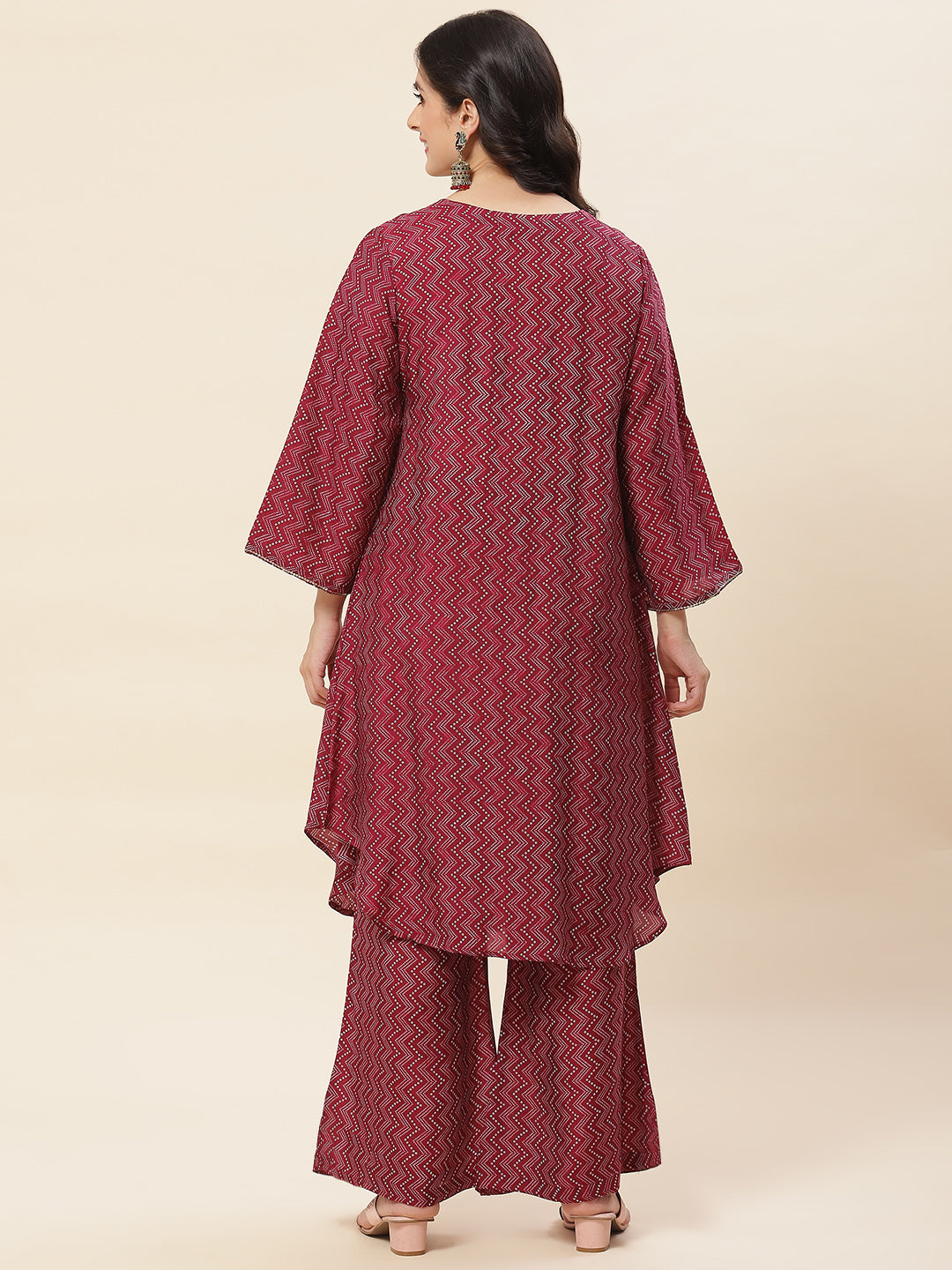 Printed &amp; Neck Embroidered Muslin Kurta With Pants
