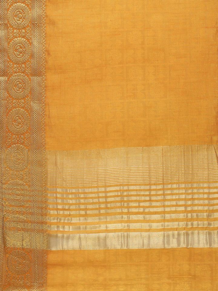 Plain Zari Border Art Handloom Woven Saree