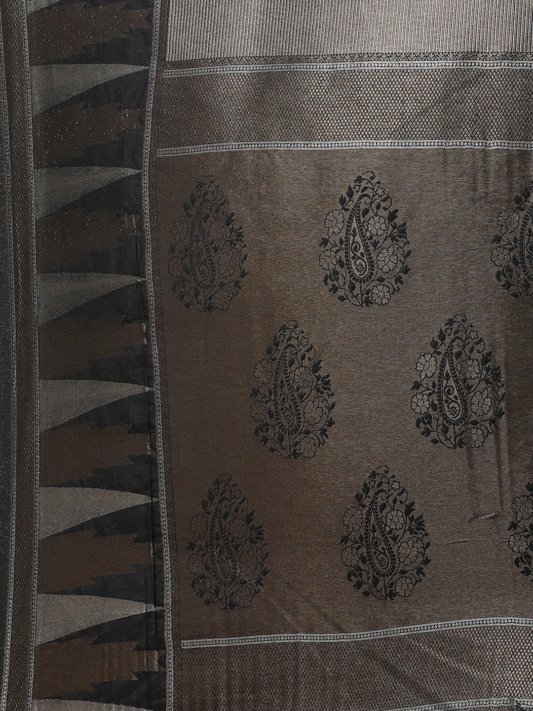 Zari Jaal Handloom Woven Saree