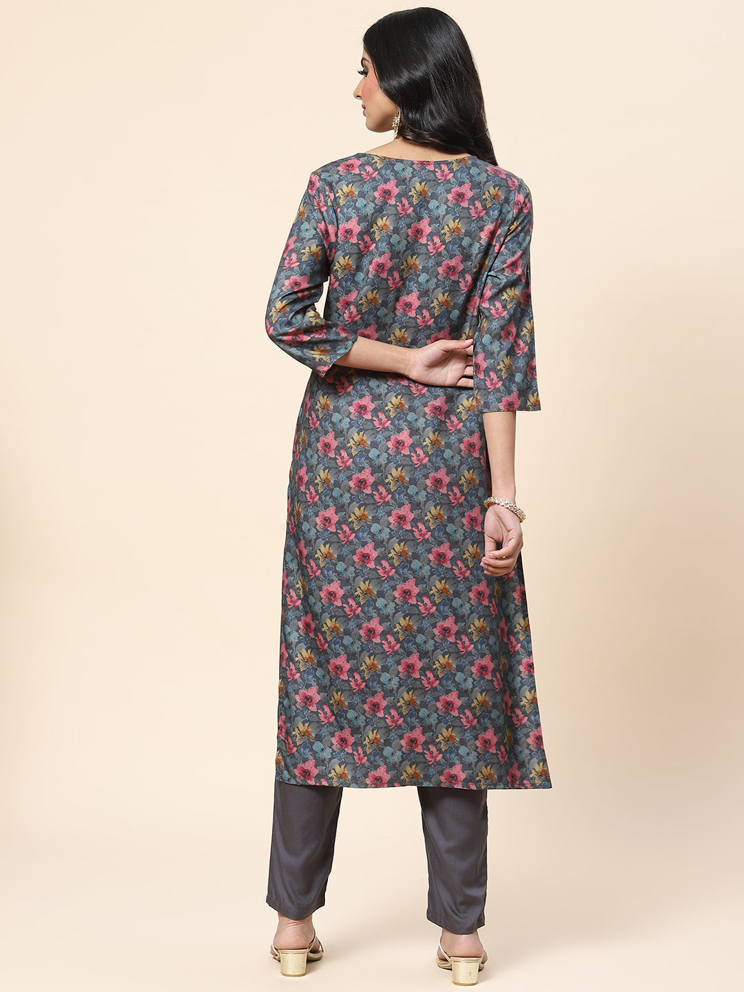 Floral Printed Pashmina Kurta With Pants
