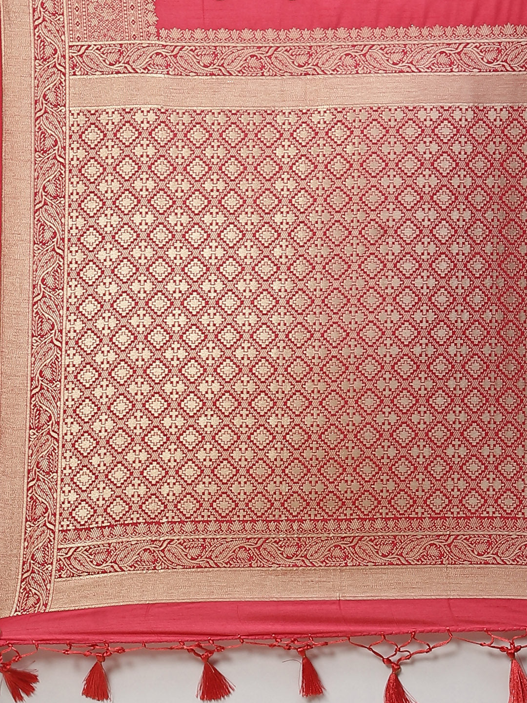 Zari Border Booti Art Handloom Woven Saree
