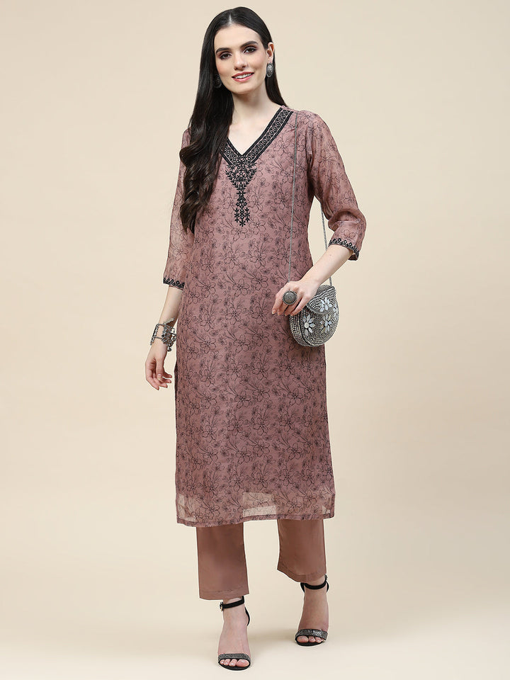 Printed &amp; Neck Embroidered Chanderi Kurta With Pants