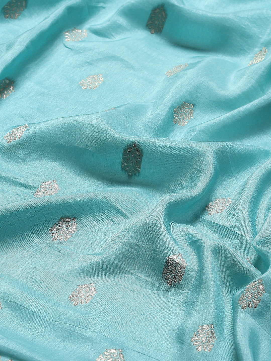 Zari Jaal Handloom Woven Saree