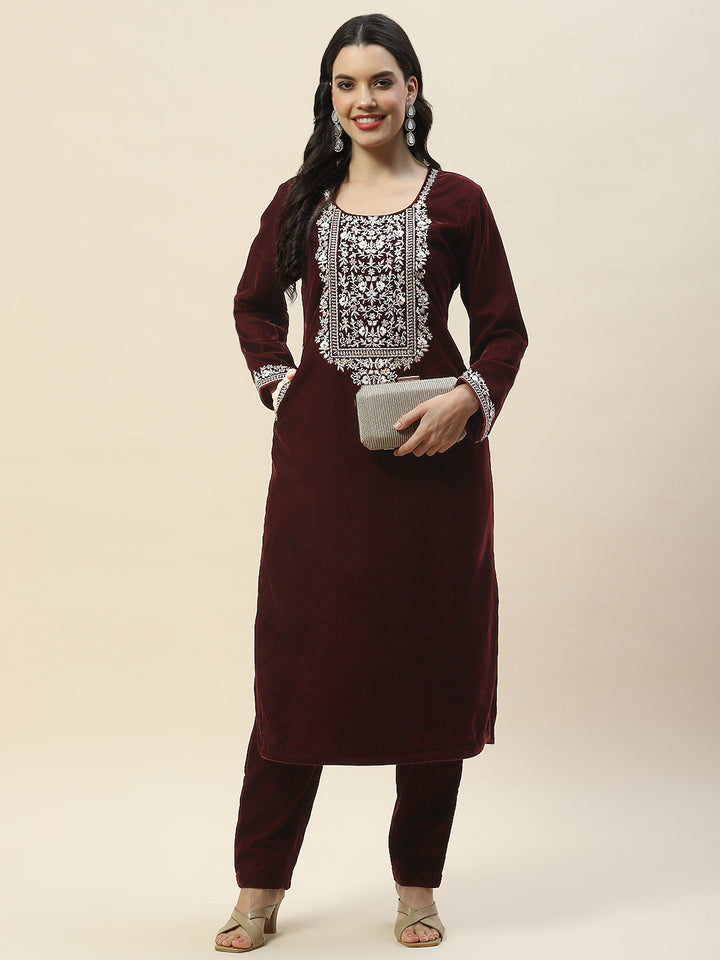 Neck Embroidered Velvet Kurta With Pants