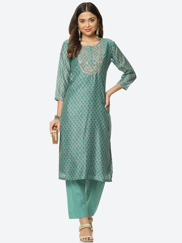Zari Embroidered Printed Chanderi Kurta With Pant