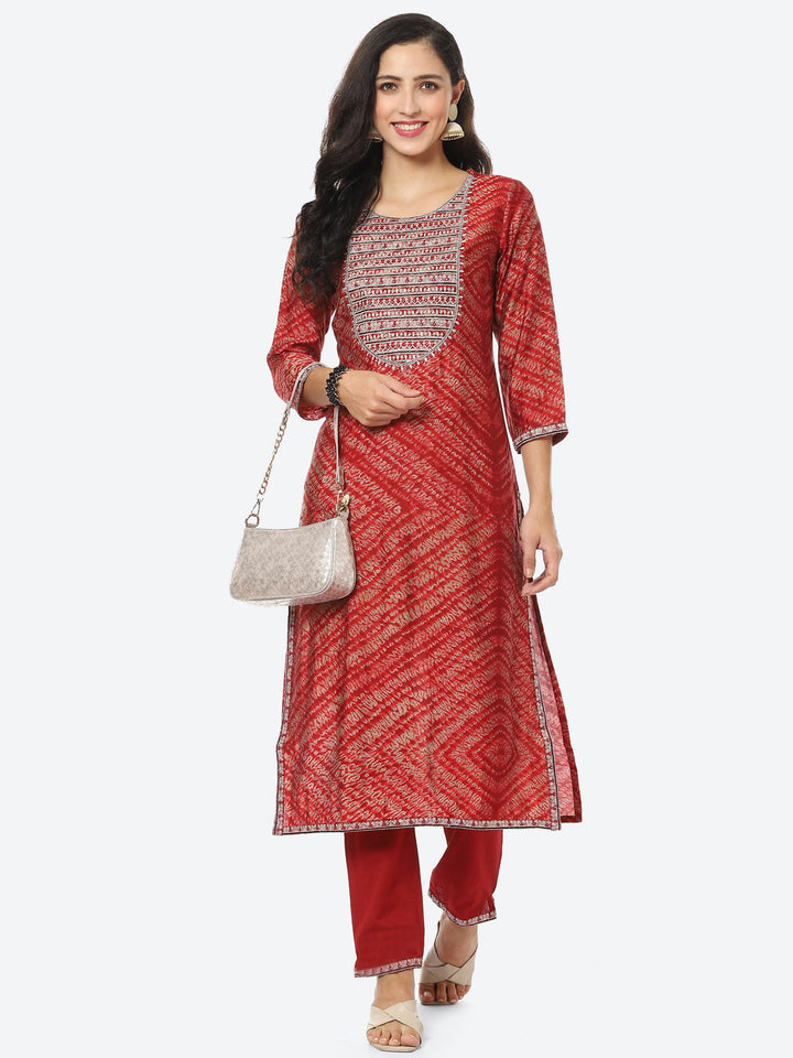 Zari Embroidered Printed Muslin Kurti With Pant