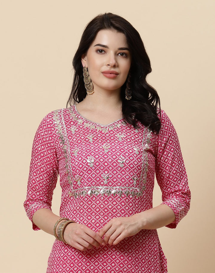 Embroidered Cotton Muslin Kurti With Pant