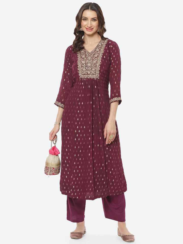 Embroidered Neck Zari Crepe Kurti With Pant