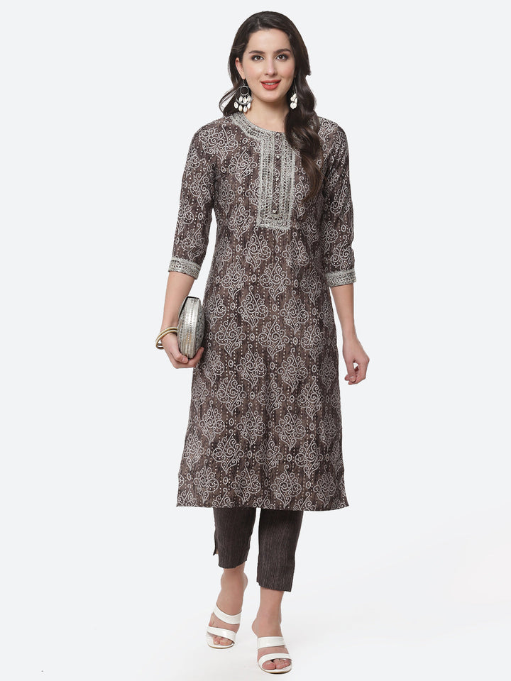 Bandhani Printed Zari Neck Cotton Kurti With Pant