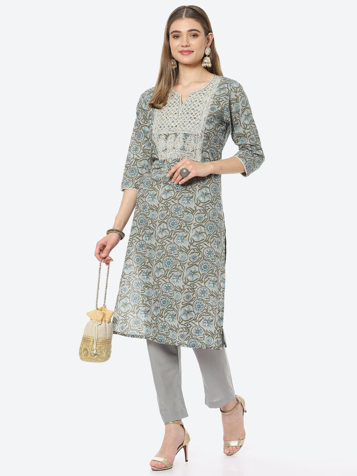 Resham Neck Embroidered Printed Chanderi Kurta With Pant