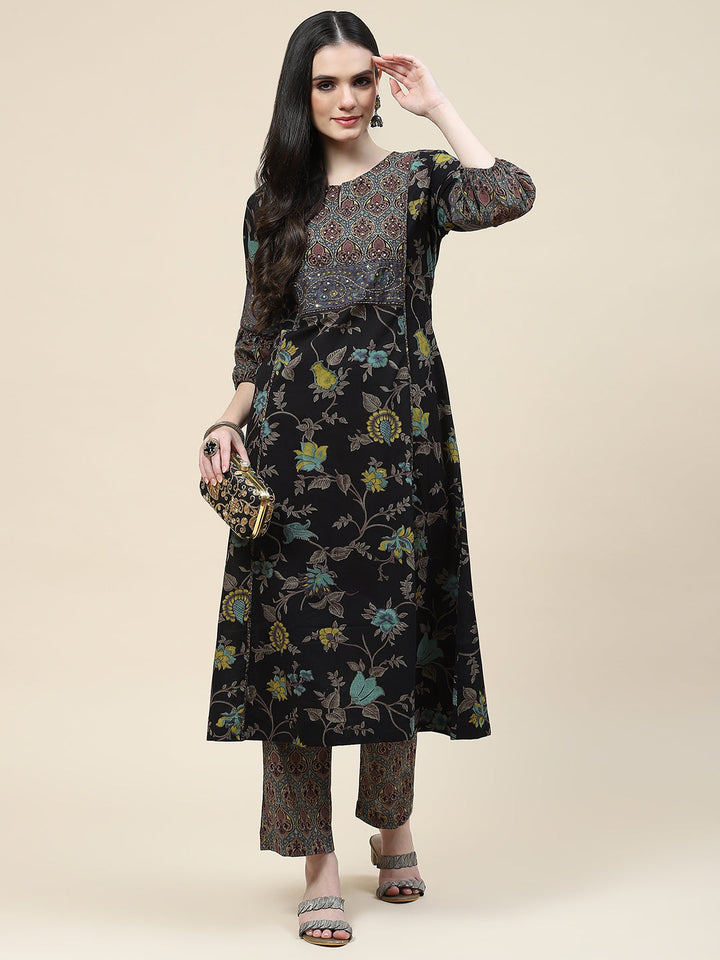 Floral Printed Cotton Kurta With Pants