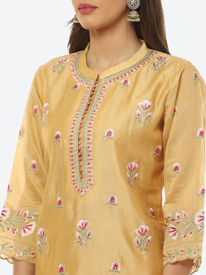 Resham Booti Cotton Kurta With Pant &amp; Dupatta