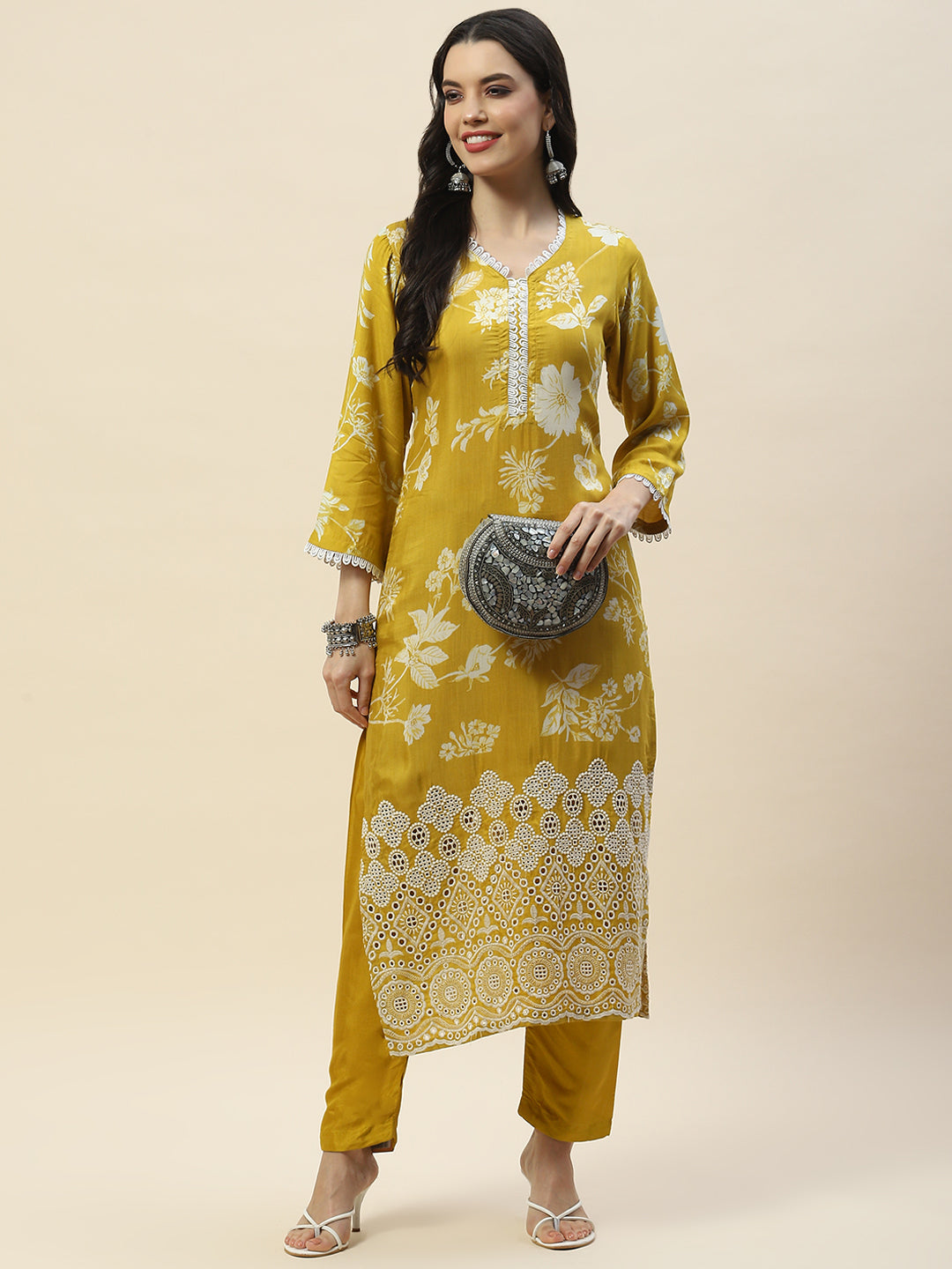 Printed &amp; Embroidered Muslin Kurta With Pants