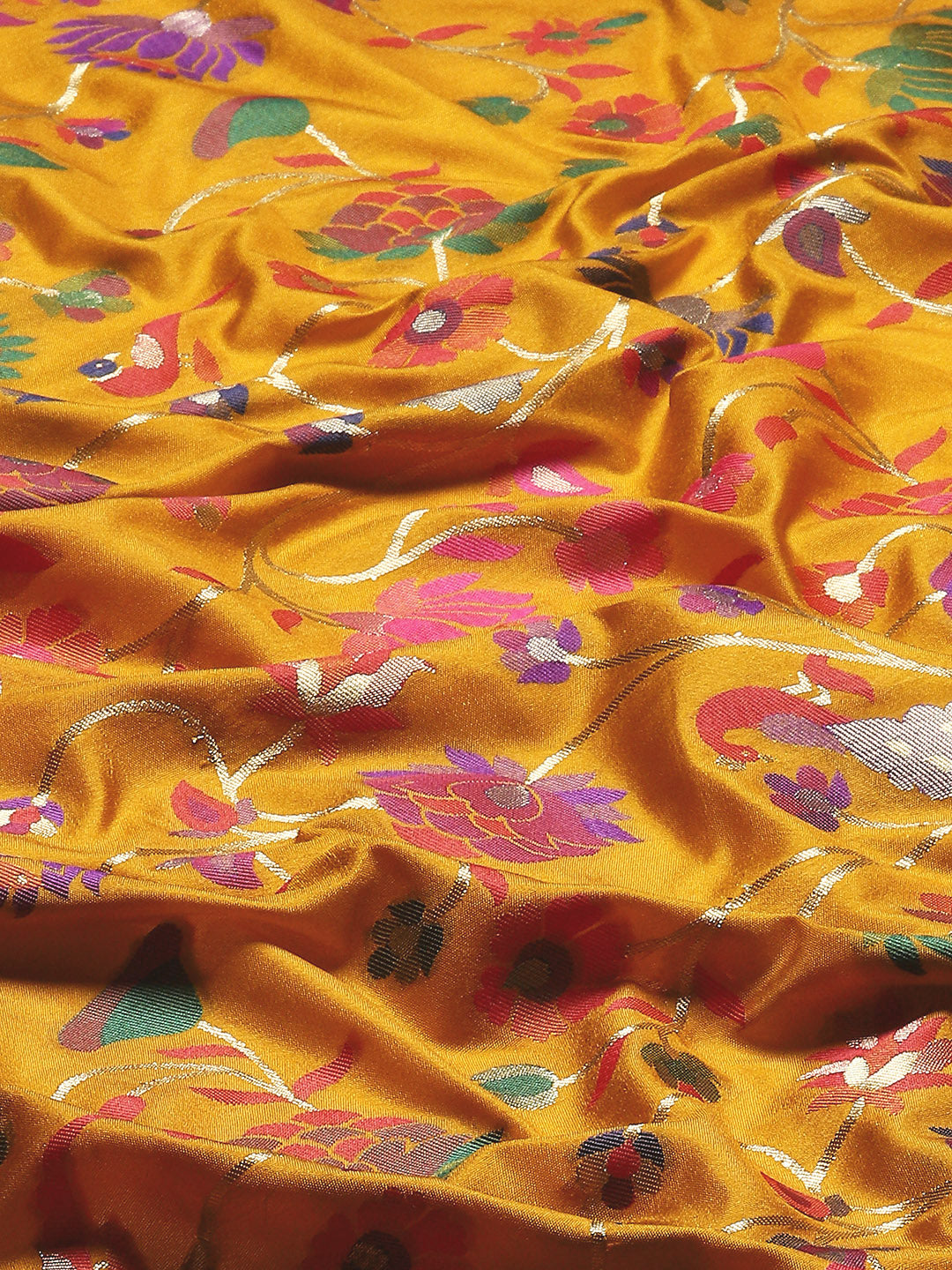 Zari Jaal Woven Handloom Saree