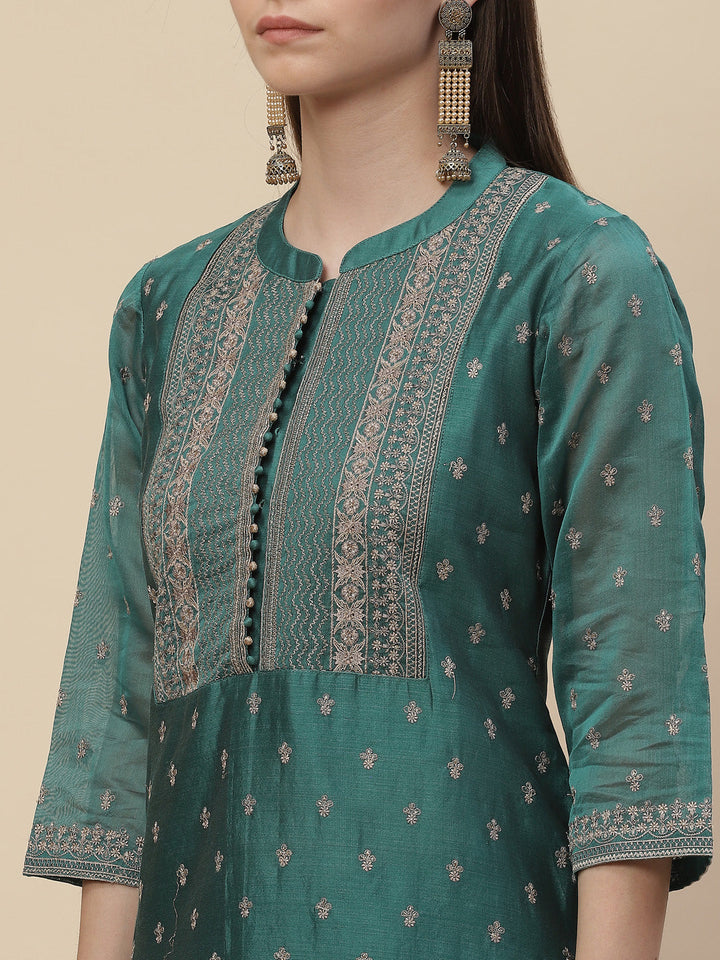Resham Booti Cotton Kurta With Pants &amp; Dupatta