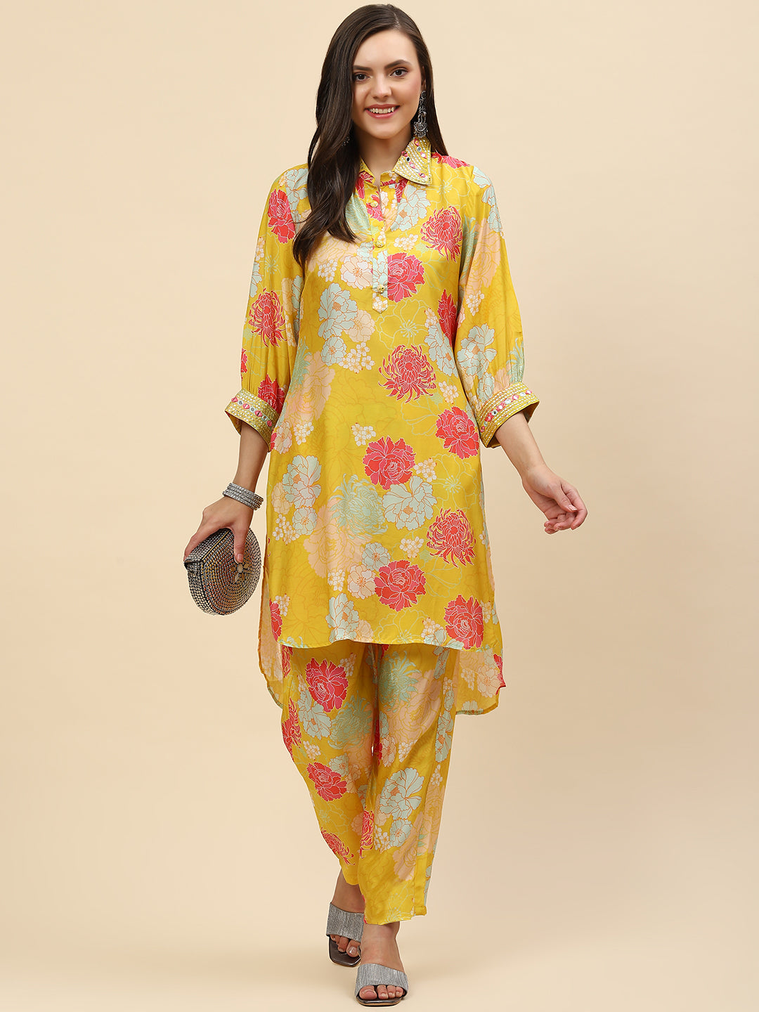 Floral Printed Muslin Kurta With Pants
