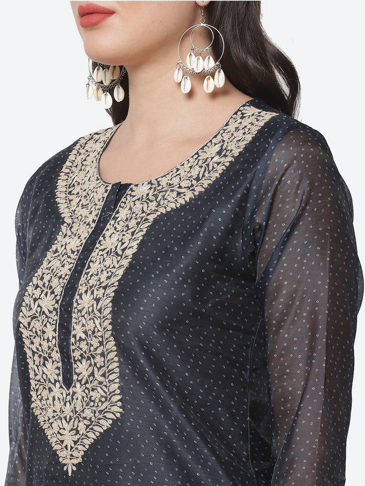 Neck Embroidered Chanderi Kurti With Pant