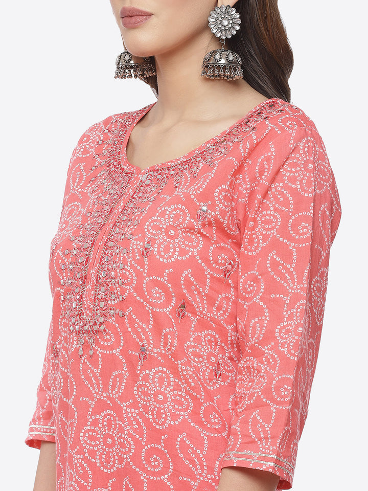 Resham Mirror Booti Cotton Kurta With Pant &amp; Chinone Dupatta