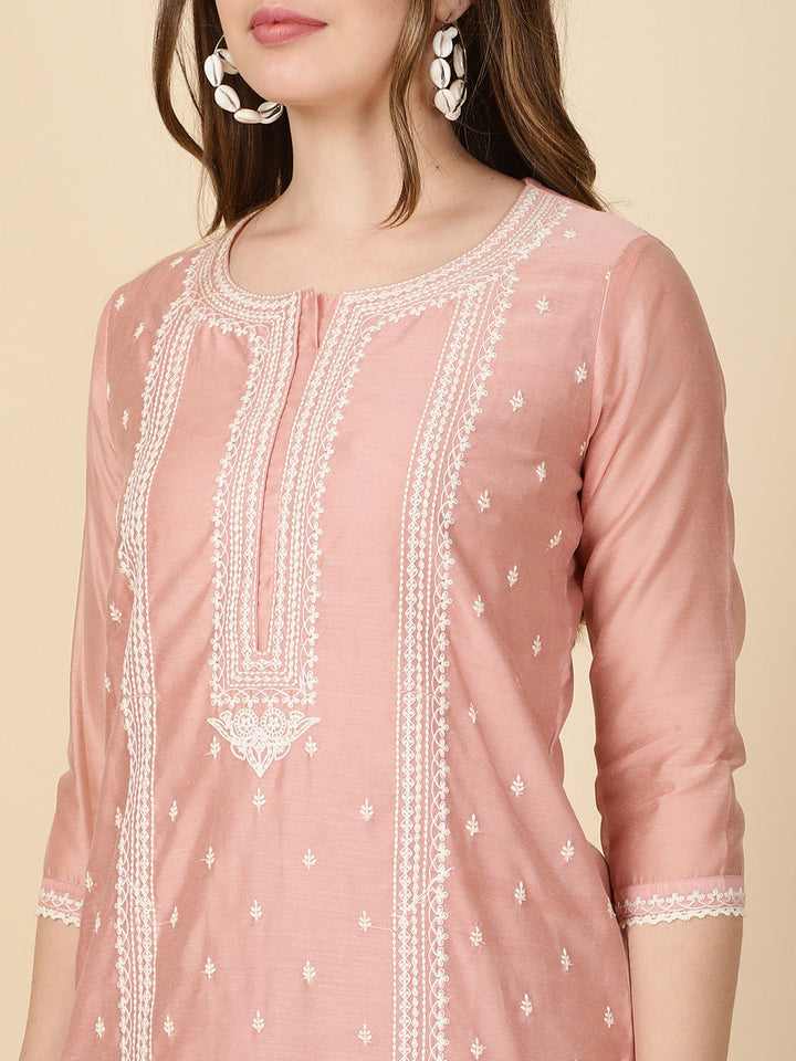 Booti Embroidery Chanderi Kurta With Pants &amp; Dupatta