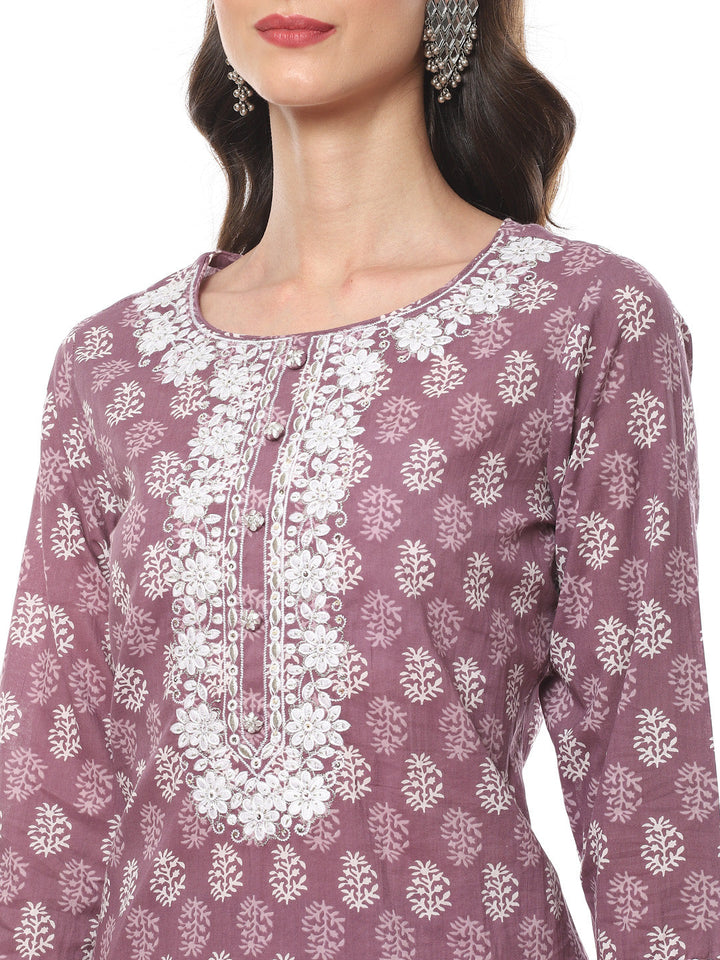 Zari Neck Embroidered Cotton Kurta With Pant