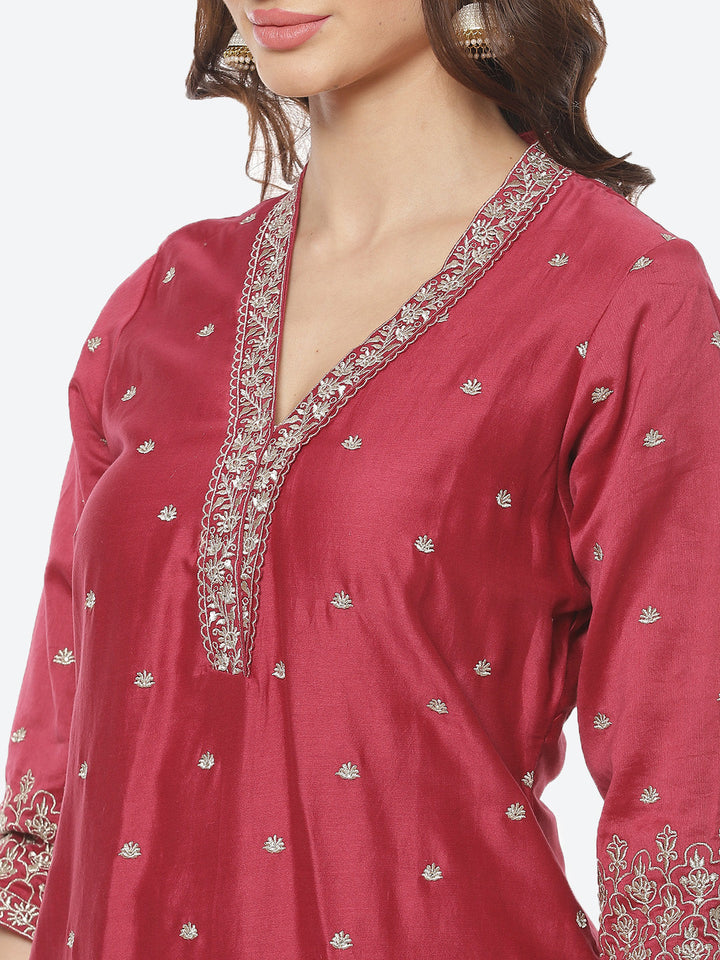 Zari Booti Embroidered Cotton Chanderi Stitched Salwar Kameez With Chiffon Dupatta