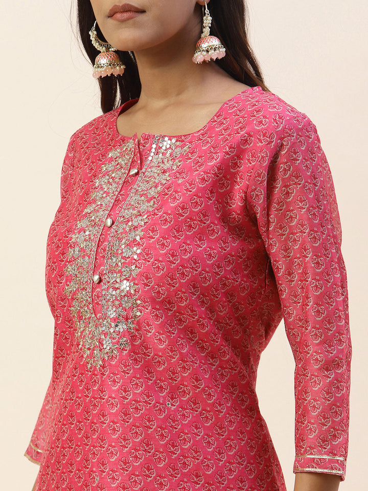 Printed &amp; Yoke Embroidered Chanderi Kurta With Pants