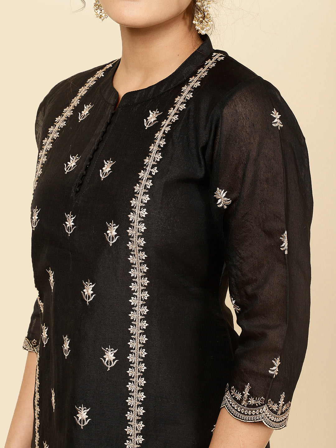 Embroidered Chanderi Kurta With Pants &amp; Dupatta