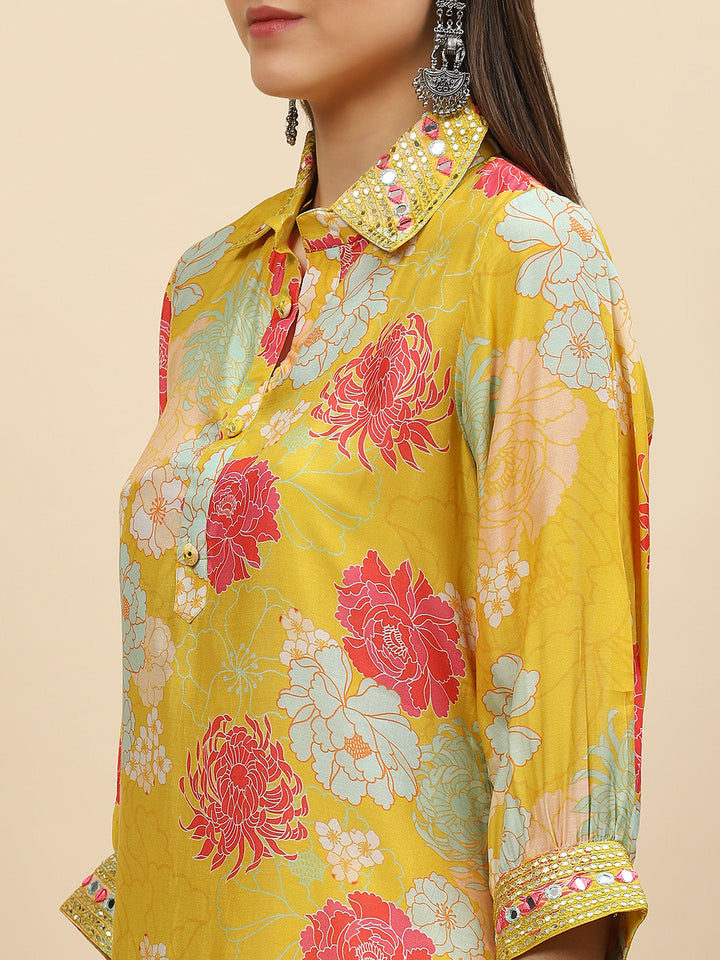 Floral Printed Muslin Kurta With Pants