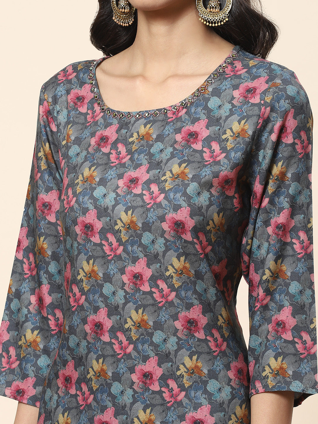 Floral Printed Pashmina Kurta With Pants