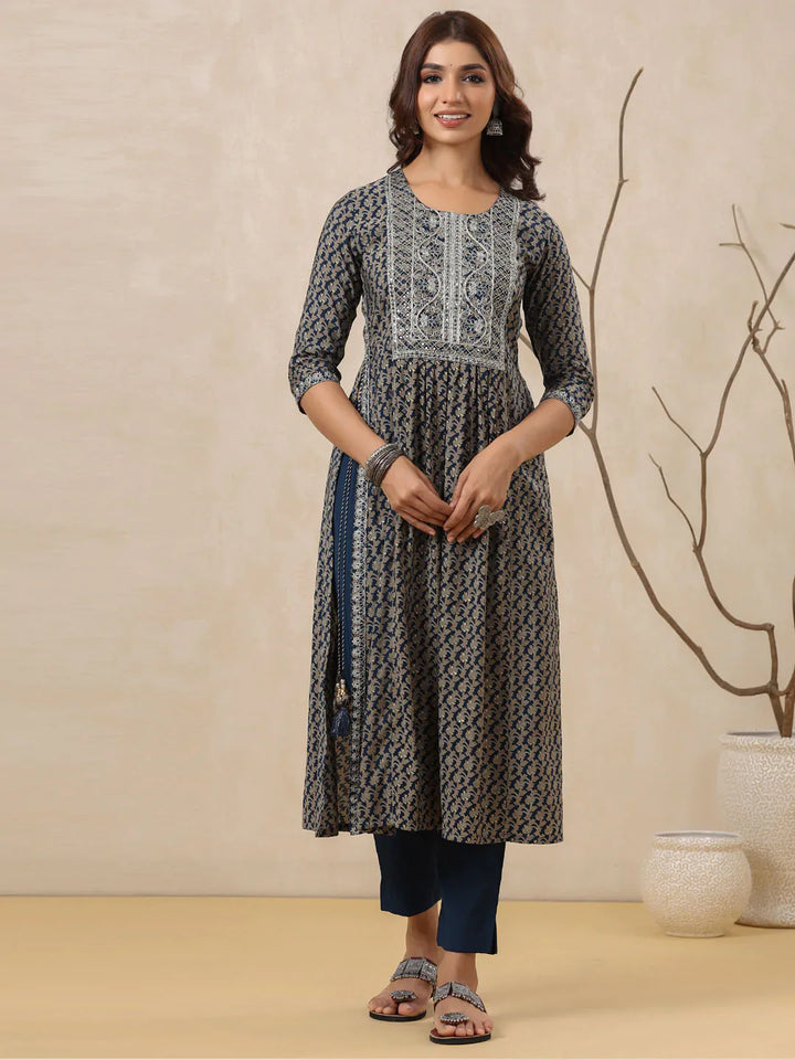 Neck Embroidered Muslin Kurta With Pants &amp; Dupatta