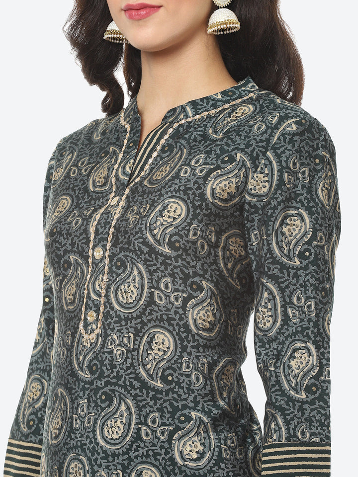 Paisley Printed Muslin Kurti With Pant