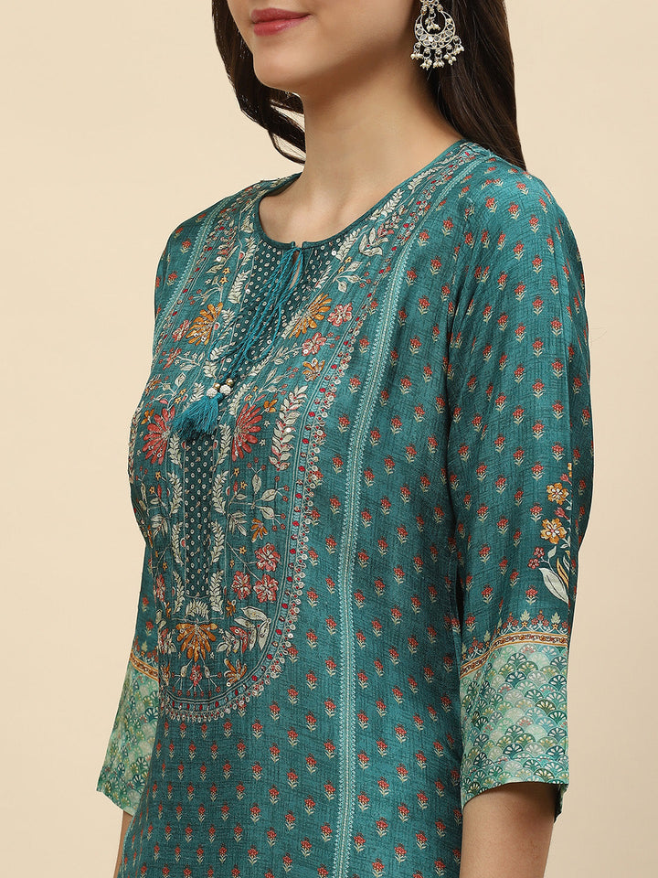 Neck Embroidered &amp; Printed Handloom Kurta