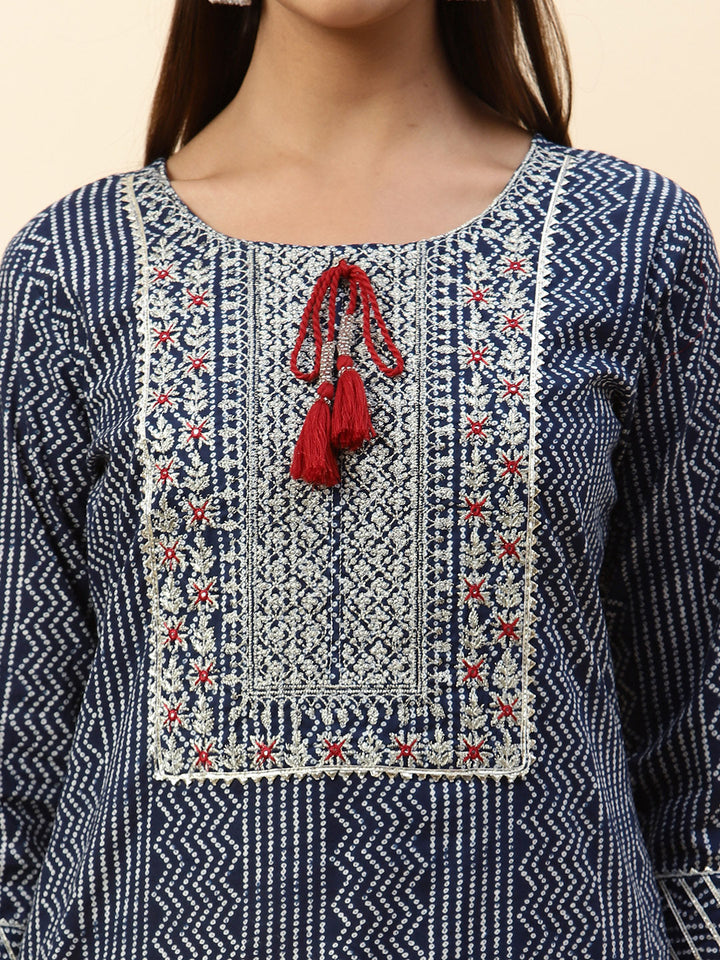 Printed &amp; Neck Embroidered Cotton Kurta