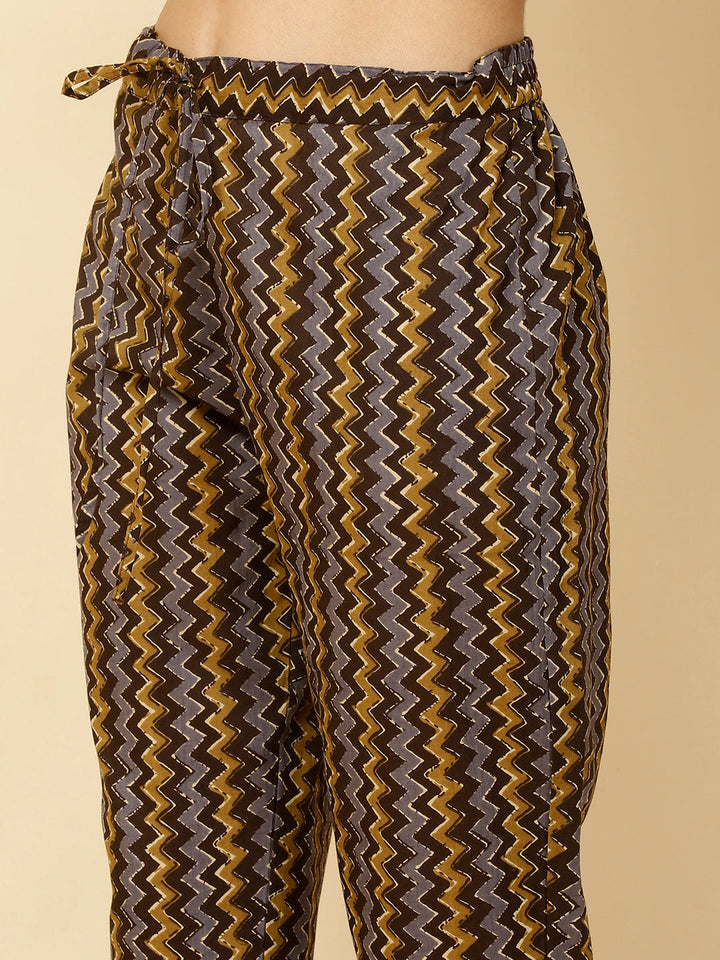 Floral Printed Cotton Kurta With Pants