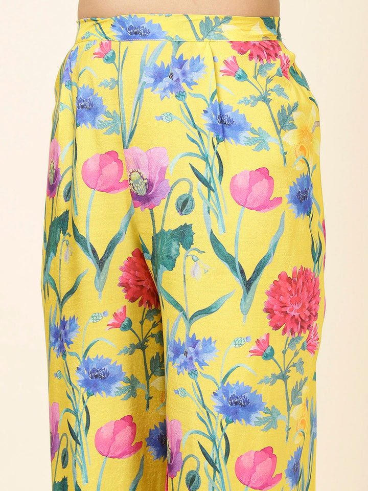 Floral Printed Muslin Kurti With Pants