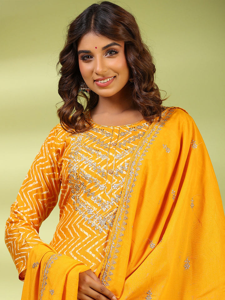 Printed Muslin Kurta With Pants &amp; Dupatta